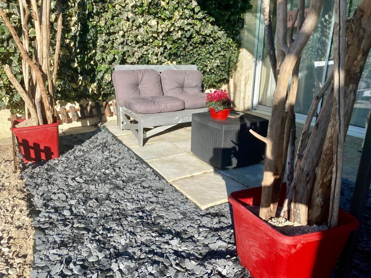 Suite Spa Acces Autonome Beaucaire  Exterior photo