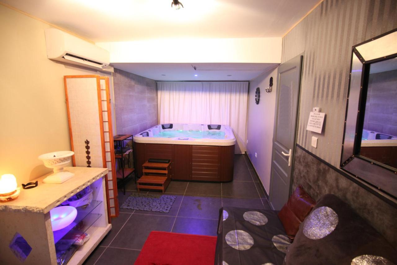 Suite Spa Acces Autonome Beaucaire  Exterior photo
